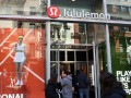 Lululemon创始人在CEO招聘期间升级对董事会的批评