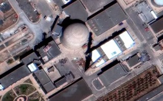 以军称空袭伊朗阿拉克重水反应堆