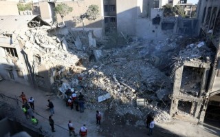 巴基斯坦提议延长最后期限后 特朗普称正就伊朗问题“激烈谈判”