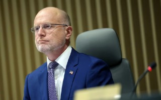 美国联邦通信委员会推进将电信呼叫中心迁回美国的计划