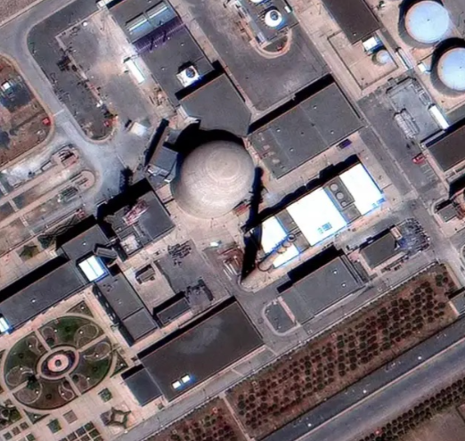 以军称空袭伊朗阿拉克重水反应堆-第1张图片-51吃大瓜