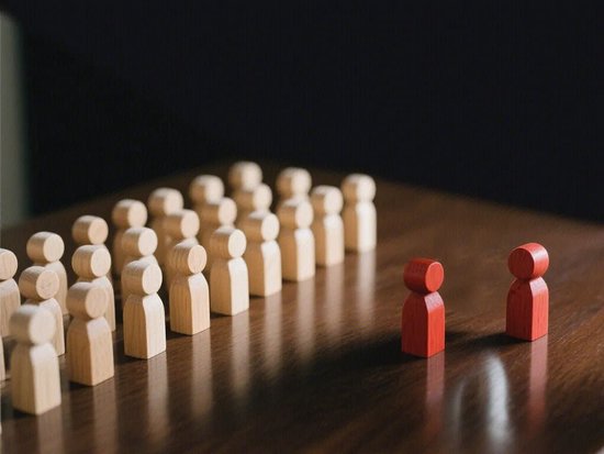 慧择保险保费收入创新高,11年老将却卸任总经理,释放什么信号?-第1张图片-51吃大瓜 慧择保险保费收入创新高,11年老将却卸任总经理,释放什么信号?-第1张图片-51吃大瓜