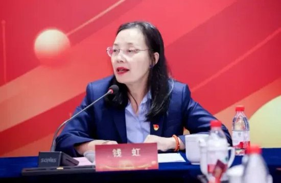 农行中层人事调整 农银金租总裁卸任-第7张图片-51吃大瓜