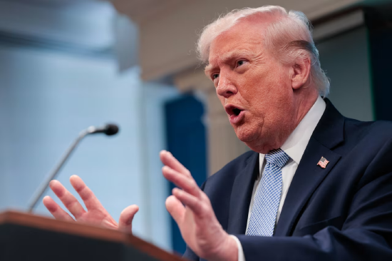 霍尔木兹海峡最后期限将至，特朗普称伊朗停火提议“意义重大”但“还不够好”-第1张图片-51吃大瓜