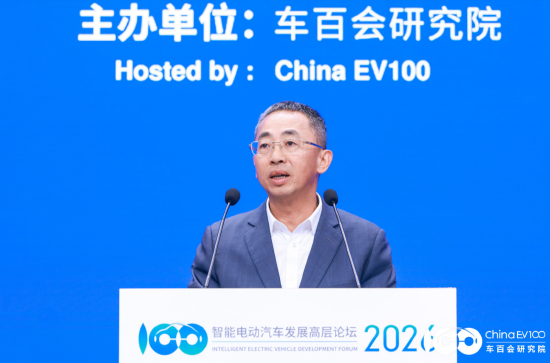 华为董事侯金龙：加快超充网络建设是推动重卡电动化可持续发展的关键-第1张图片-51吃大瓜