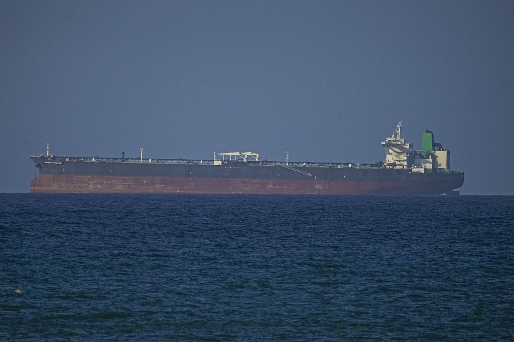 特朗普称12日有34艘船只通过霍尔木兹海峡-第1张图片-51吃大瓜 特朗普称12日有34艘船只通过霍尔木兹海峡-第1张图片-51吃大瓜